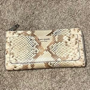 Kate Spade New York Wallet